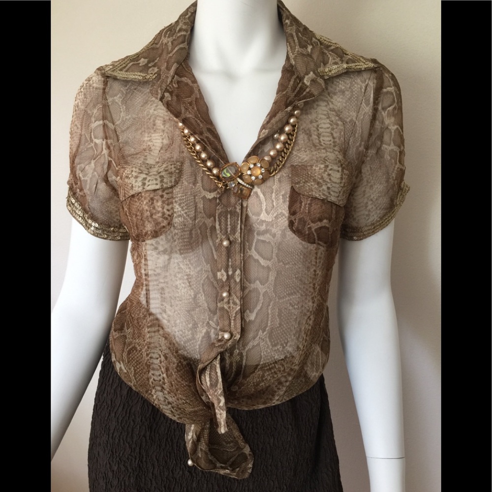 Castro Trend silk animal print short sleeve blouse